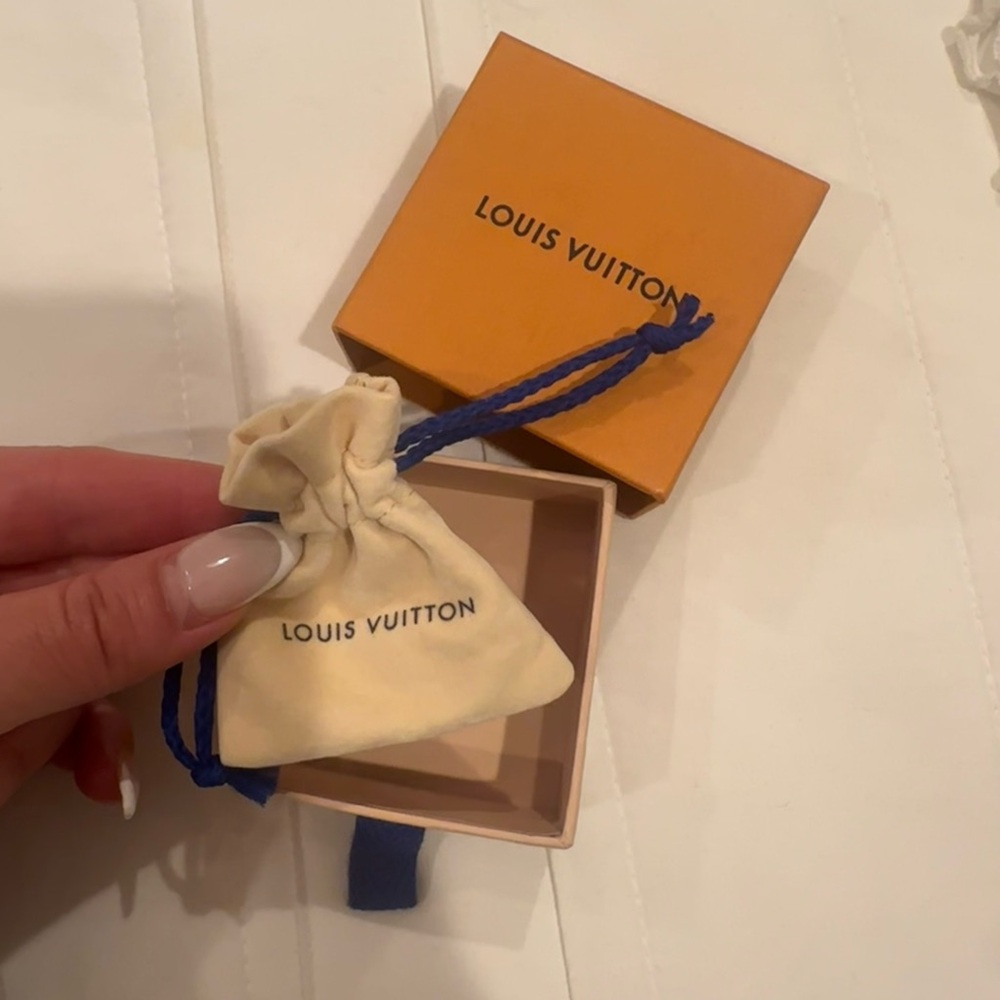 Louis Vuitton Fall in Love bracelet - Picture 3 of 5
